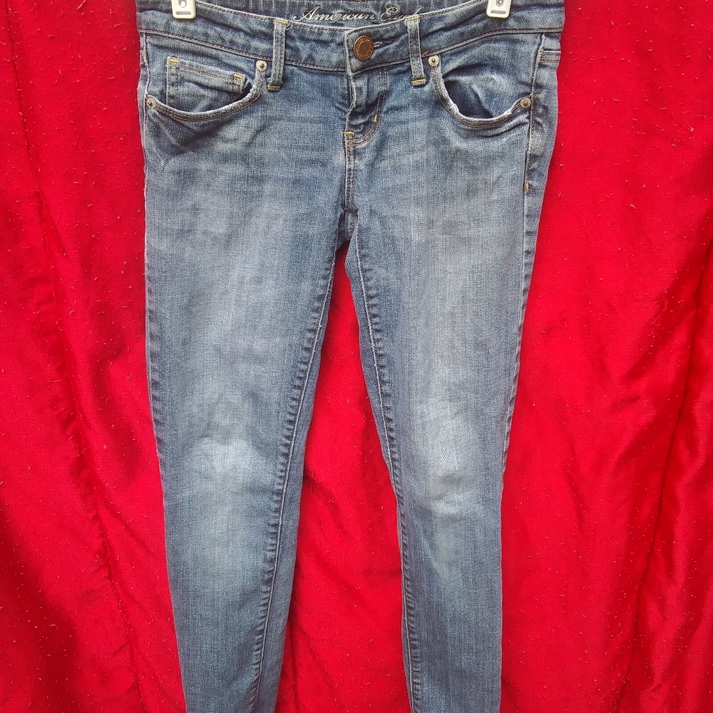 Womens American Eagle Skinny Blue Jeans